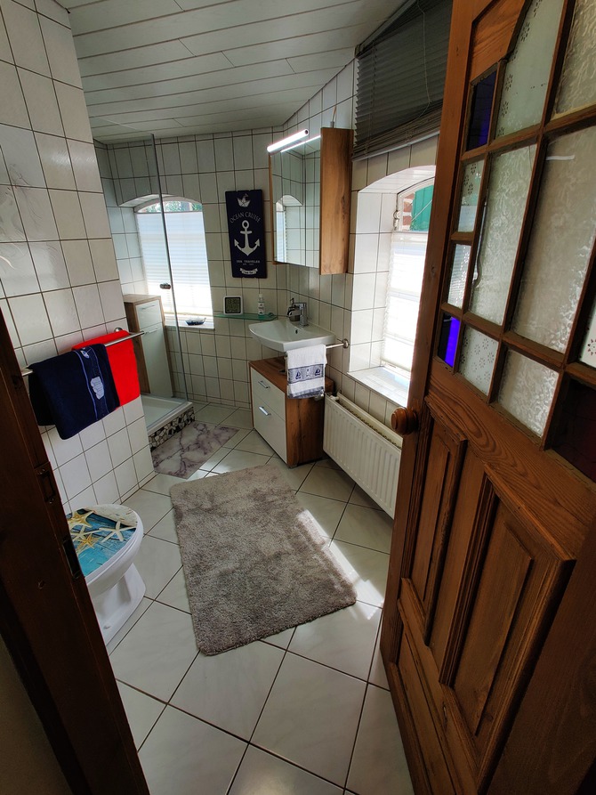 Ferienhaus in Lindau - Windm&uuml;hle Lindaum&uuml;hlenholz - Grosses, neuwertiges Tageslichtbad