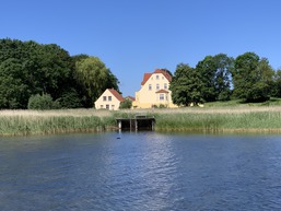 Gutshaus Grubnow auf R&uuml;gen