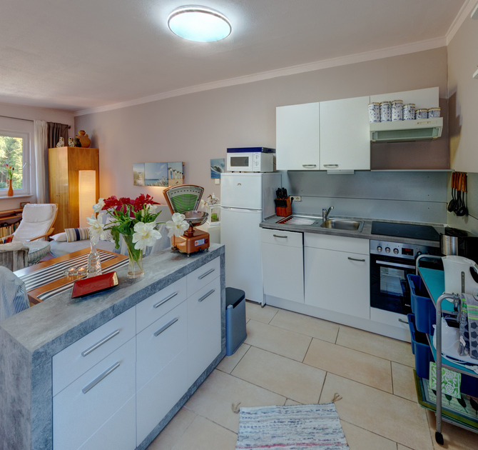 Ferienwohnung in Warnem&uuml;nde - Zorn - K&uuml;che