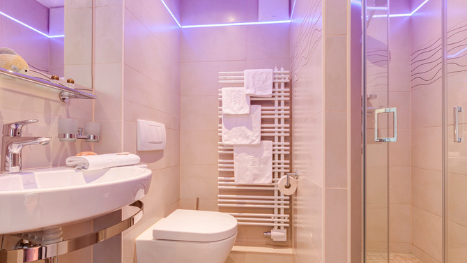 Ferienwohnung in Gr&ouml;mitz - 4 Jahreszeiten - Bad Beispiel