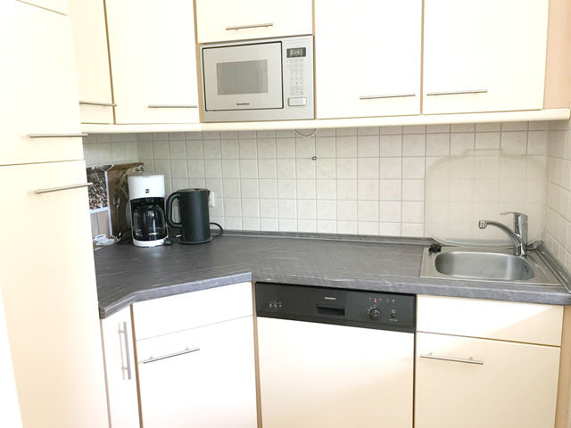 Ferienhaus in Fehmarn OT Staberdorf - Reetdachkate, inkl. 2 Parkpl&auml;tze - Bild 4