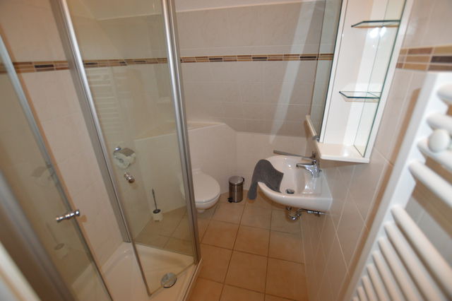 Ferienhaus in Fehmarn OT Staberdorf - Reetdachkate, inkl. 2 Parkpl&auml;tze - Bild 9