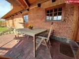 Ferienwohnung in &Ouml;lendorf - Reetdach-Kate Ost - Terrasse