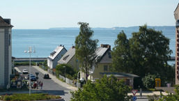 Meerblick mit Balkon