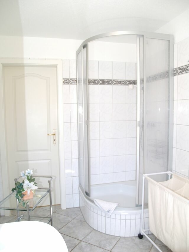 Ferienwohnung in Ostseeheilbad Zingst - Birkmaase 12 - Kapit&auml;nshaus Jacqueline 4-Sterne Komfort FeWo im EG links - Bild 9